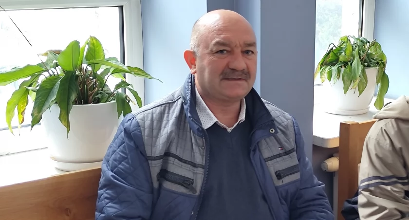 Na zdjęciu Tomasz Tyl w sądzie