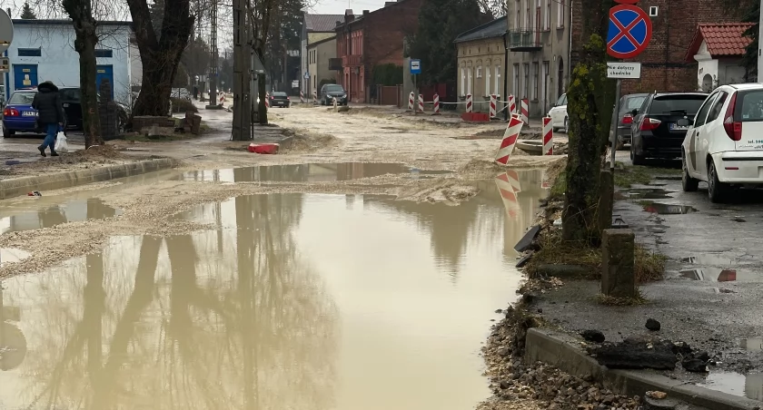 Na zdjęciu ulica Piłsudskiego w remoncie, fot. Czytelnik