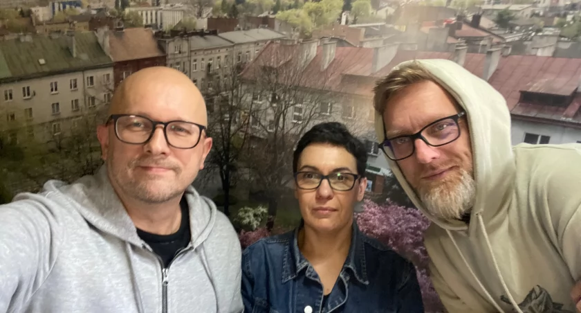 Na zdjęciu dziennikarze Gazety Radomszczańskiej: Anna Rumocka, Andrzej Andrysiak, Janusz Kucharski