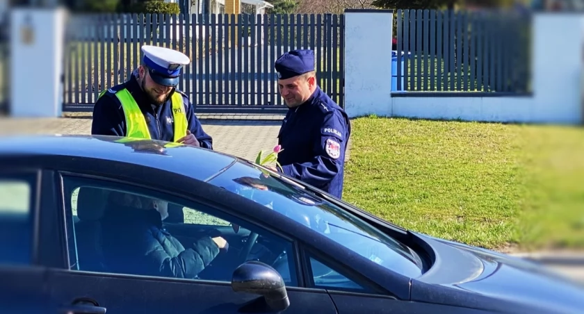 Na zdjęciu funkcjonariusze KPP w Radomsku, fot. KPP w Radomsku