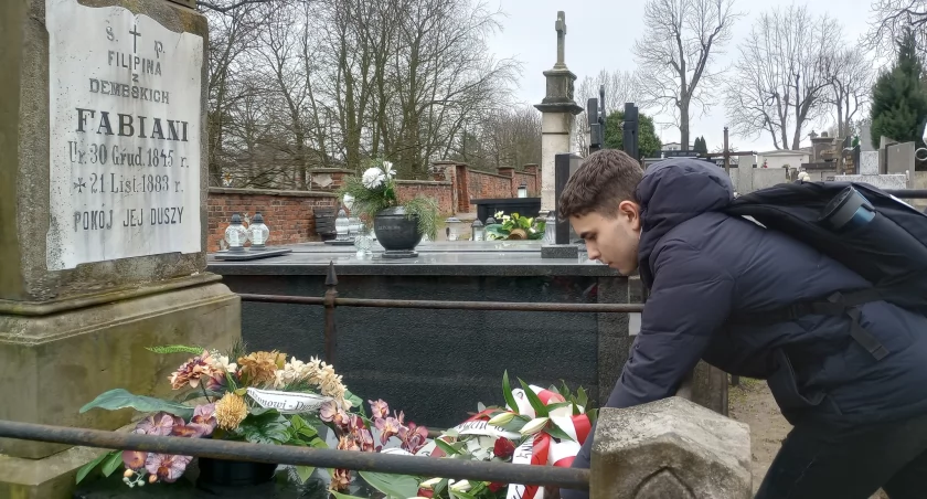 Na zdjęciu grób  Feliksa Fabianiego