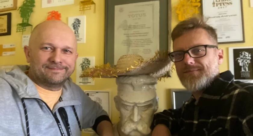 Na zdjęciu Andrzej Andrysiak i Janusz Kucharski z Gazety Radomszczańskiej