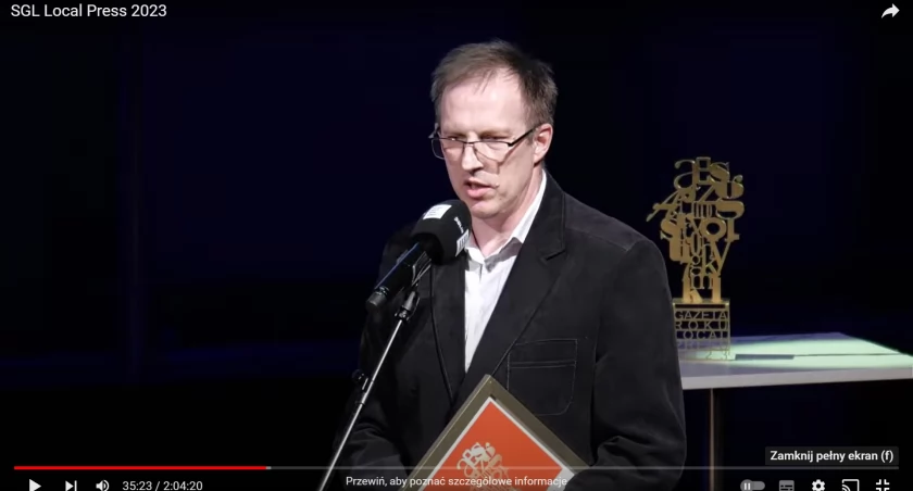 Na zdjęciu Tomasz Nowak podczas gali w Muzeum Polin, fot. zrzut ekranu z transmisji