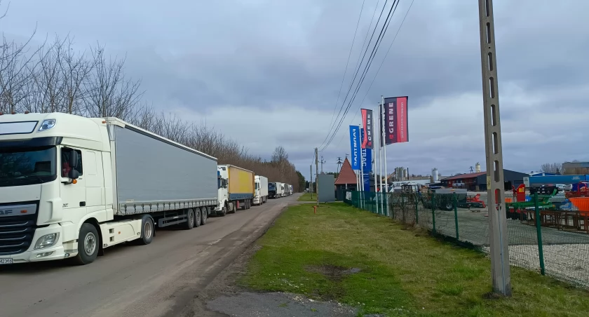 Na zdjęciu TIR-y na Przemysłowej, fot. Tomasz Kapuściński