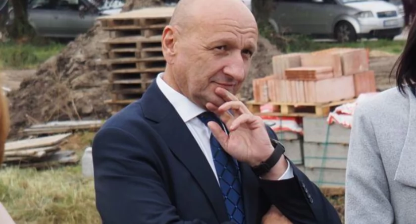 Na zdjęciu: Roman Radczyc w gminie Radomsko nie kontrkandydatów