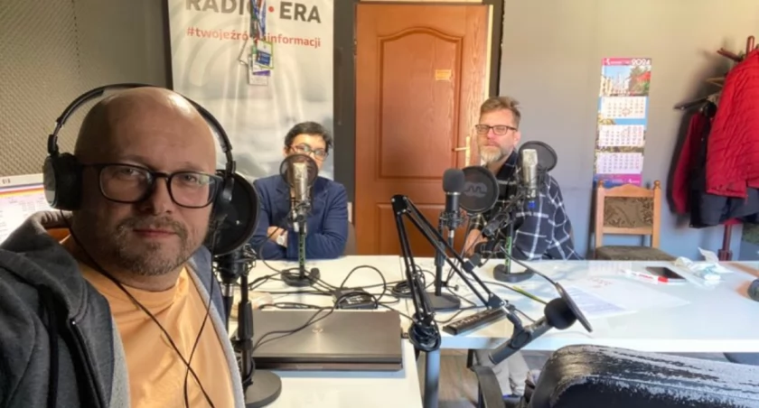 Na zdjęciu Anna Rumocka, Janusz Kucharski, Andrzej Andrysiak