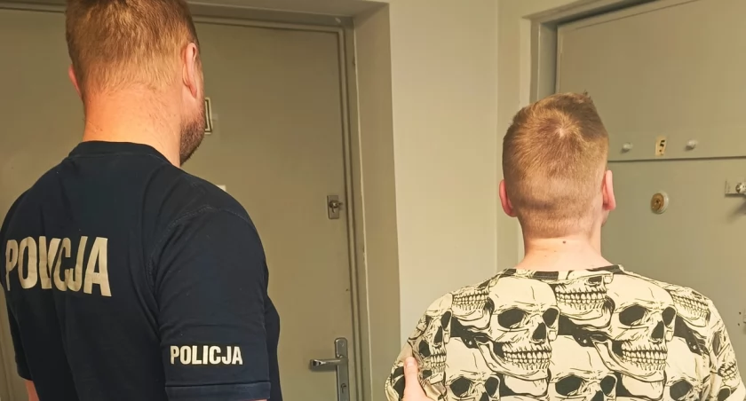 Na zdjęciu jeden z zatrzymanych napastników, fot. KPP Radomsko