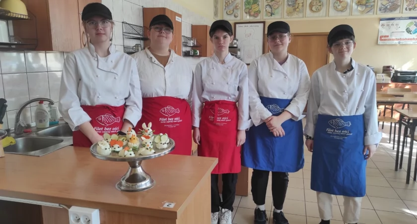 Na zdjęciu uczniowie Drzewniaka, fot. ZSDiOŚ w Radomsku
