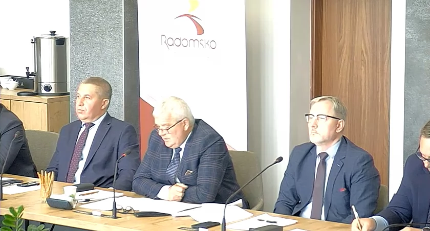 Na zdjęciu transmisja sesji Rady Miasta
