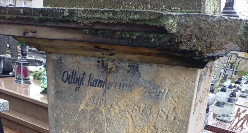 Na zdjęciu grób Józefa Walewskiego, fot. Facebook/PTH Radomsko