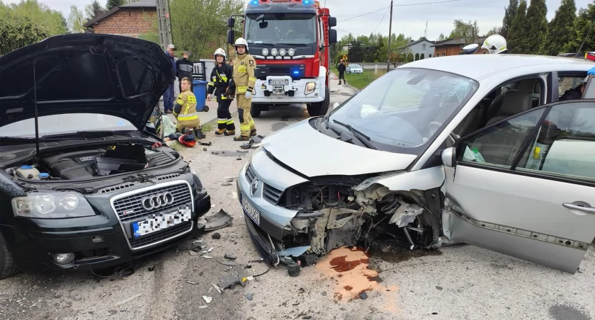 Na zdjęciu wypadek w Dąbrówce, fot. KP PSP Radomsko/KPP Radomsko