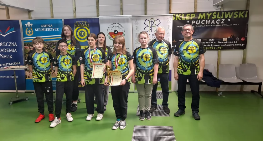 Na zdjęciu zawodnicy 10-ki, fot. Facebook/Okręgowy Klub Strzelectwa Sportowego 