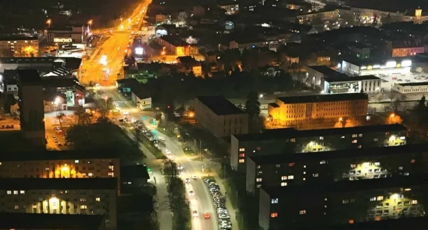 Na zdjęciu Radomsko. fot. Radomsko z drona/Facebook/Artur Kępa