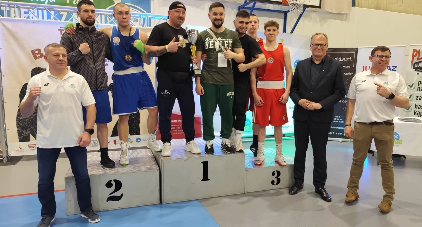 Na zdjęciu zawodnicy na podium, fot. Facebook/Radomsko Miasto Otwarte