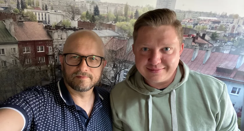 Na zdjęciu Andrzej Andrysiak z Gazety Radomszczańskiej i Paweł Aulich ze Spot Radomsko