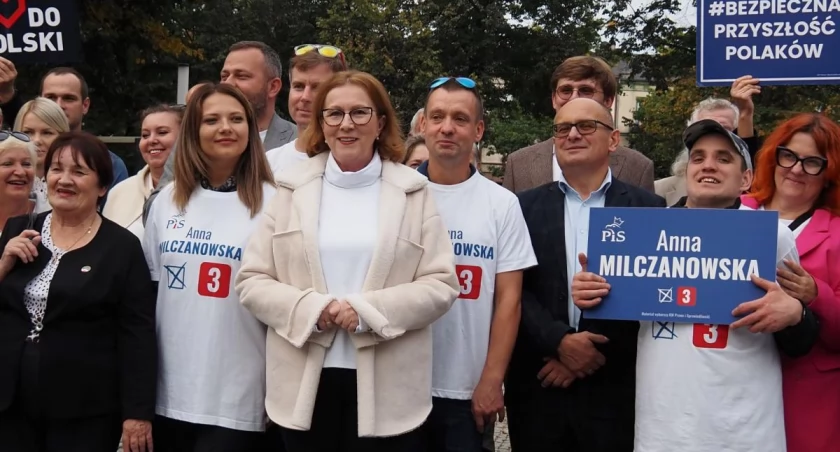 Na zdjęciu Anna Milczanowska (PiS) podczas kampanii do parlament, 2023 r.