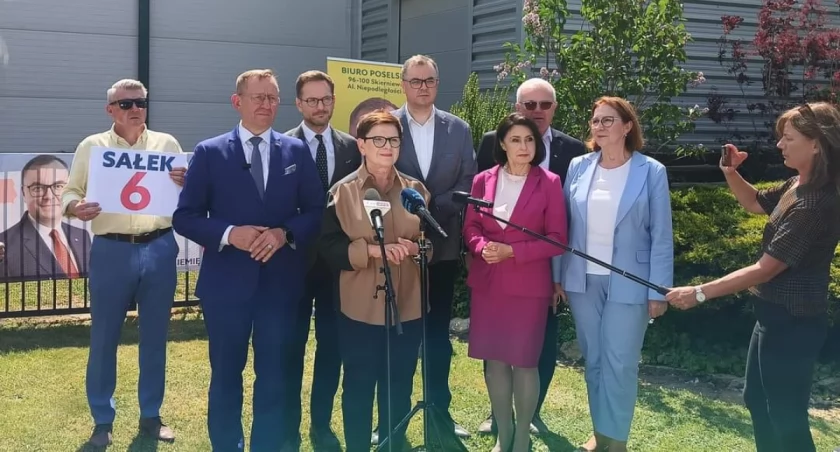 Na zdjęciu kandydaci PiS do PE podczas jednego z kampanijnych spotkań, fot. Facebook/Anna Milczanowska