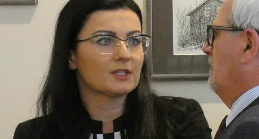 Na zdjęciu: Była starosta Beata Pokora, przeniosła urzędniczkę na inne stanowisko