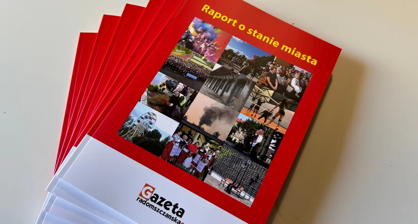 Na zdjęciu raport w formie książkowej