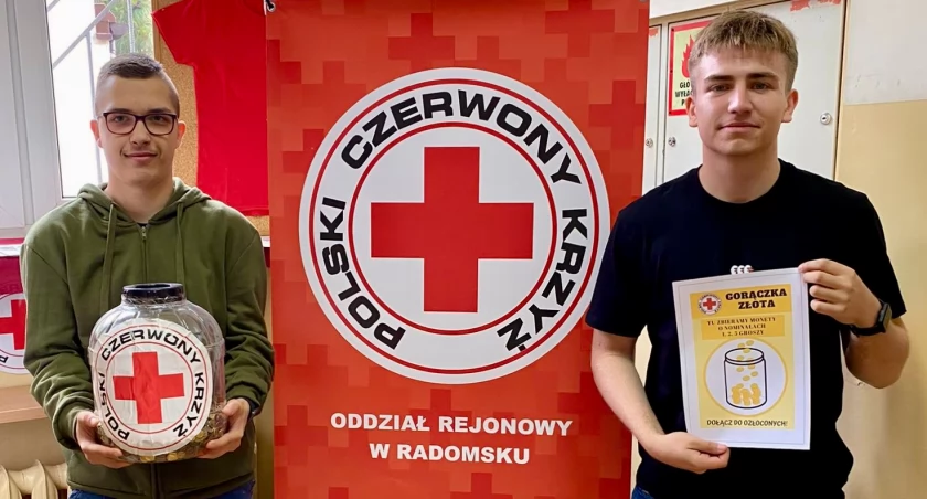 Na zdjęciu uczniowie Elektryka, fot. Facebook/Zespołu Szkół Elektryczno - Elektronicznych w Radomsku im. prof. J. Groszkowskiego