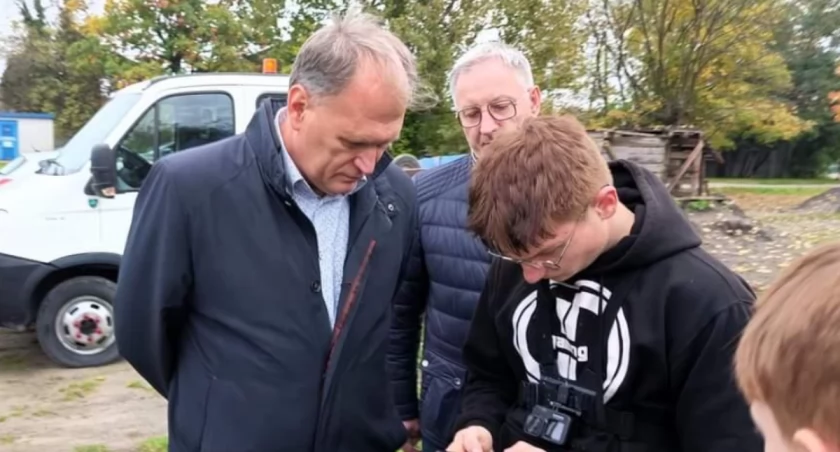 Na zdjęciu: Jarosław Ferenc spotkał się z młodymi miłośnikami wyczynowej jazdy na rowerach