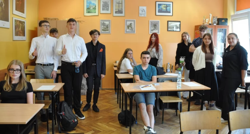 Na zdjęciu: Uczestnicy akcji, fot. Facebook/Starostwo Powiatowe