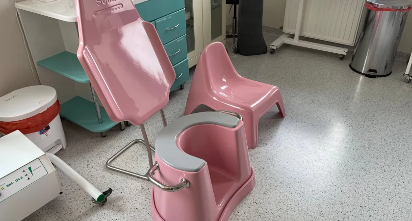 Na zdjęciu: Krzesło do porodu wertykalnego, fot. Szpital Powiatowy