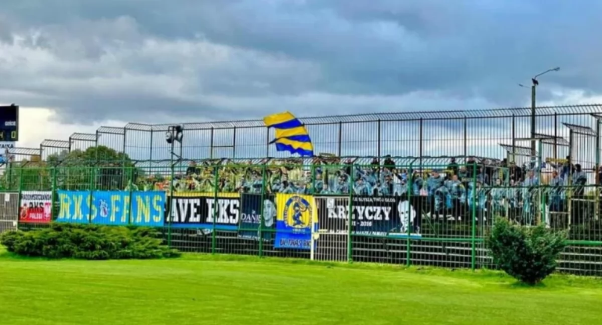 Na zdjęciu fani RKS