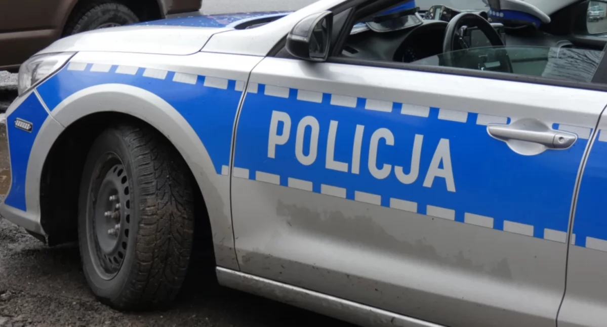 Na zdjęciu radiowóz