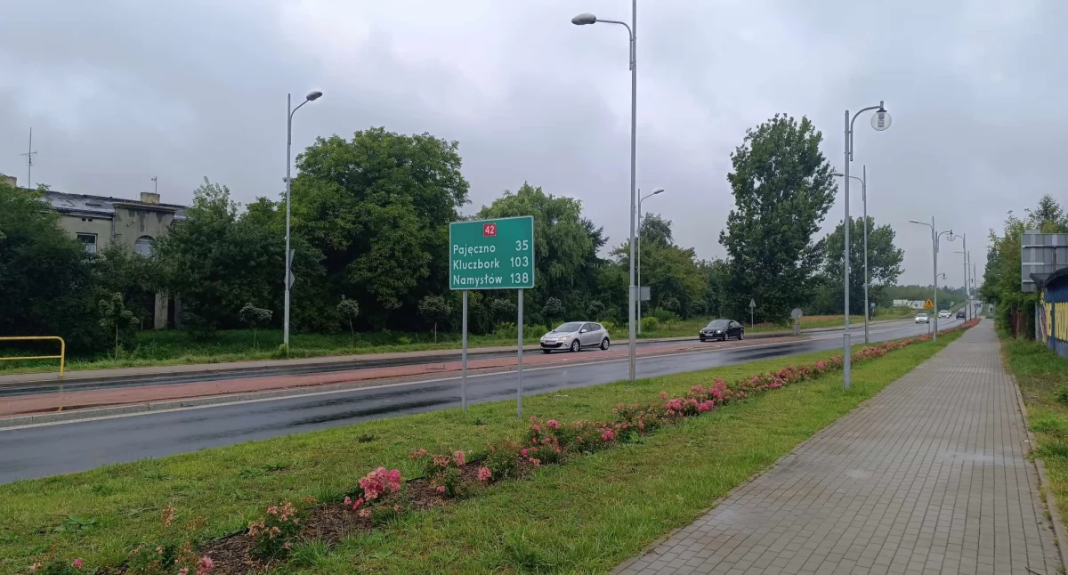 Na zdjęciu fragment jezdni przy ul. Brzeźnickiej, fot. Facebook/Radomsko Miasto Otwarte