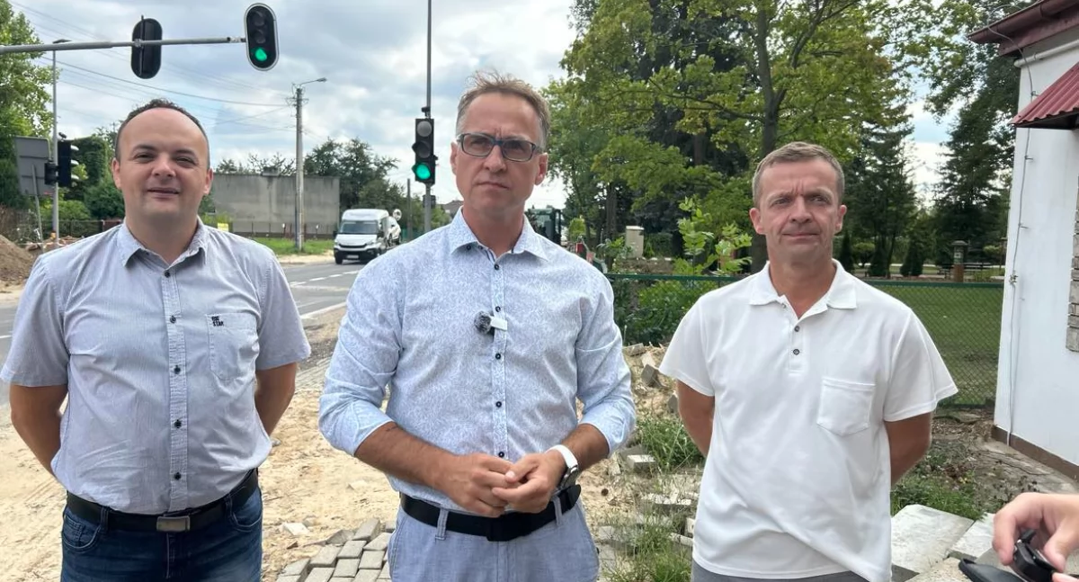 Na zdjęciu radni miejscy KO: Piotr Mielczarek, Rafał Dębski, Dariusz Kopeć