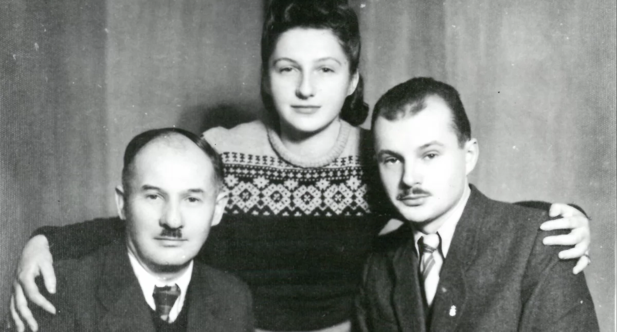 Na zdjęciu: Z lewej Lucjan Kwaśniewski  z córką Wiesławą i synem Jerzym, 1945 r.