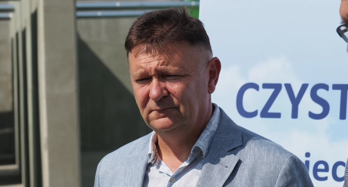 Na zdjęciu: Prezes PGK Zbigniew Rybczyński na konferencji w ciepłowni zapowiadał, że kolejne  inwestycje spółki pozwolą na  kolejne obniżki