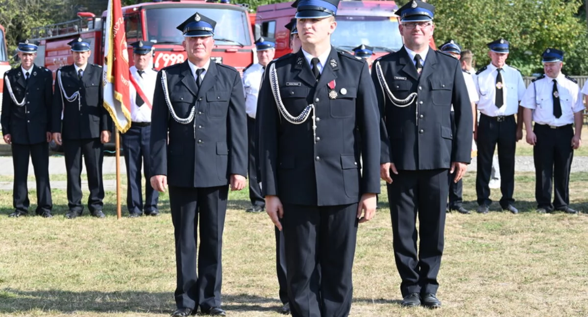 Na zdjęciu: Strażacy z OSP Borzykowa, fot. Facebook/Starostwo Powiatowe