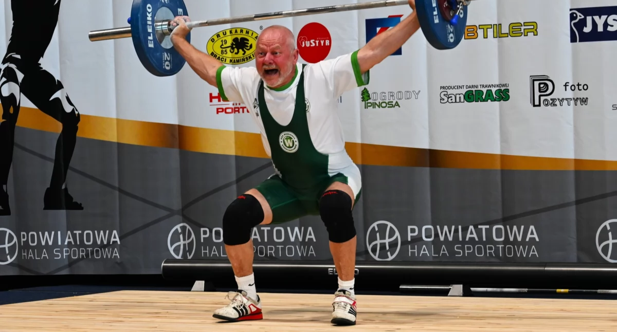 Na zdjęciu: Na pomoście jeden z zawodników, fot. Facebook/Starostwo Powiatowe