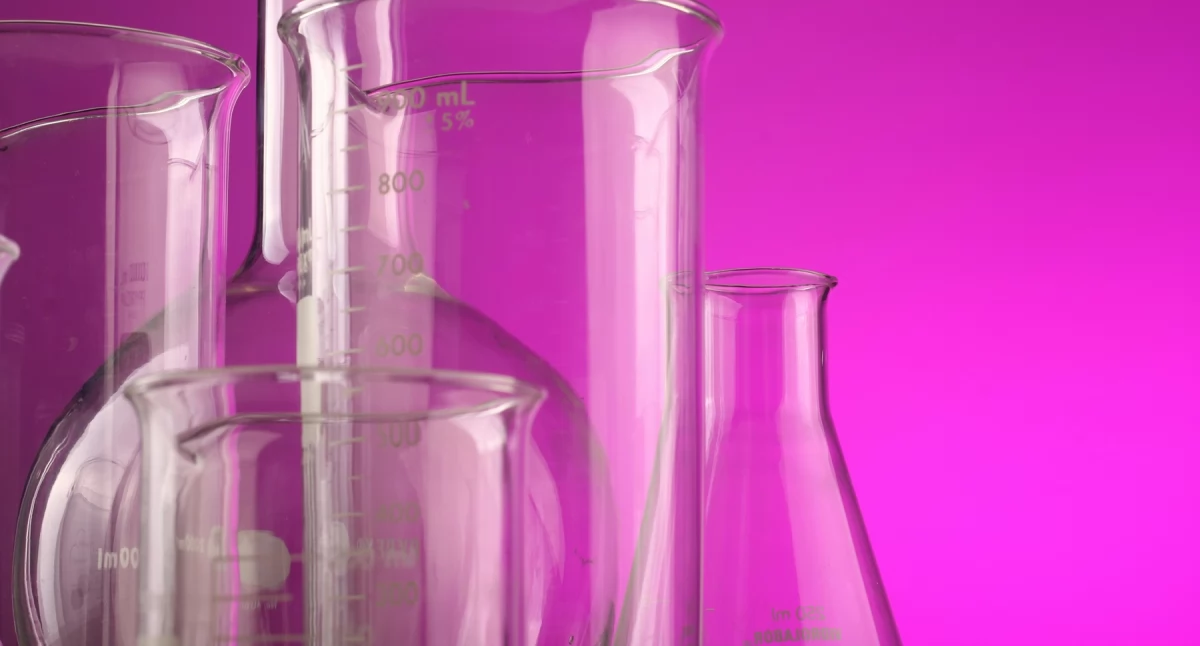 Inwestycje, Gliceryna wszechstronny surowiec chemiczny zastosowania różnych gałęziach przemysłu - zdjęcie, fotografia