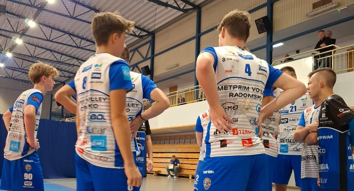 Na zdjęciu: Radomszczańscy juniorzy wystąpili w roli gospodarzy