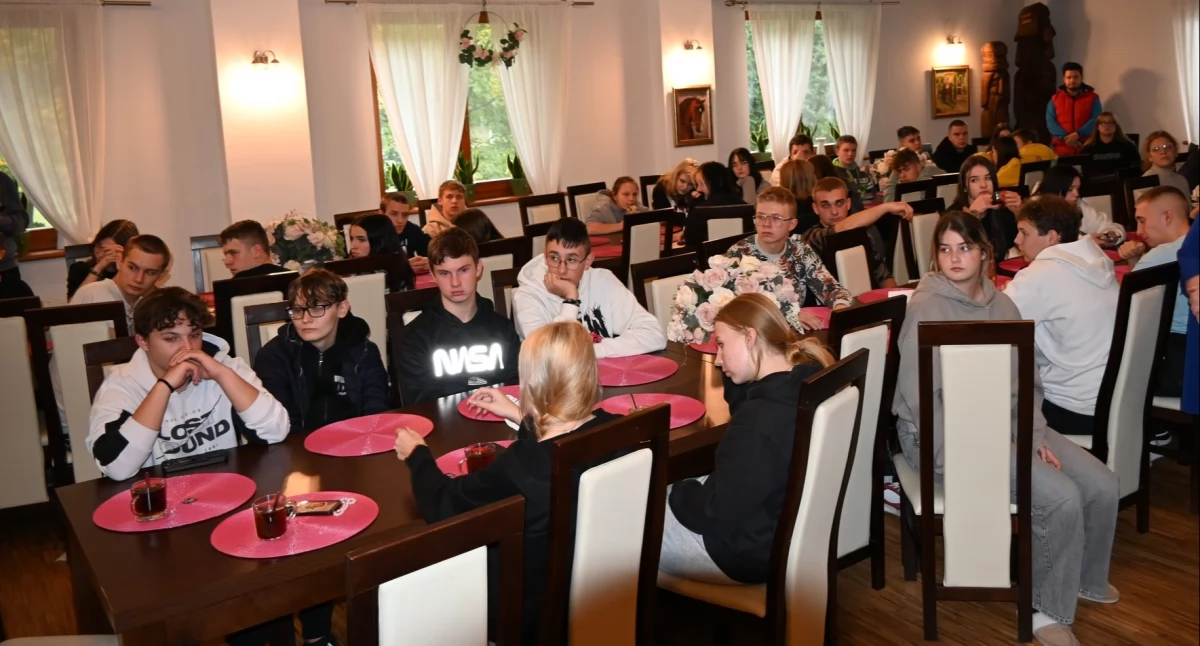Na zdjęciu: Powitanie w Napoleonowie, fot. Facebook/Starostwo Powiatowe