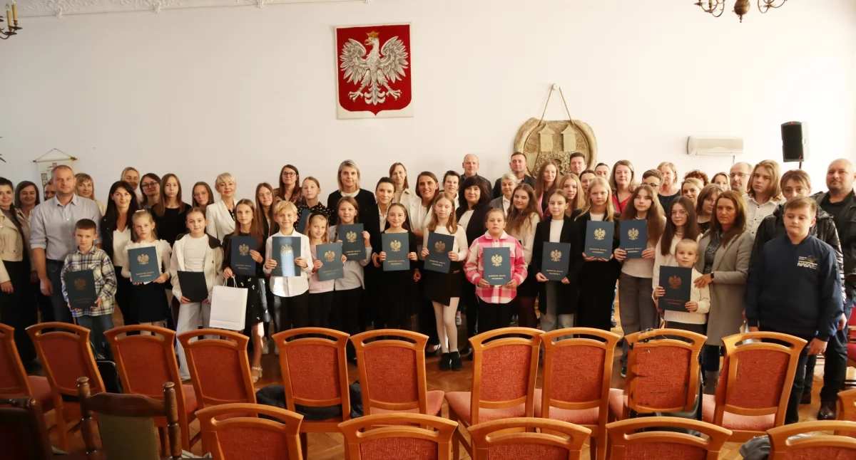 Na zdjęciu: Stypendyści, fot. UM Przedbórz