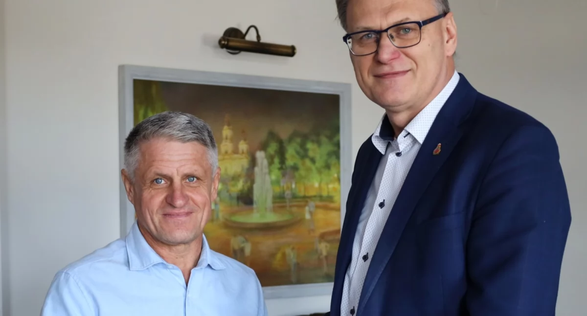 Na zdjęciu: Jacek Kuśmierek i Jarosław Ferenc, fot. Facebook/UM Radomsko