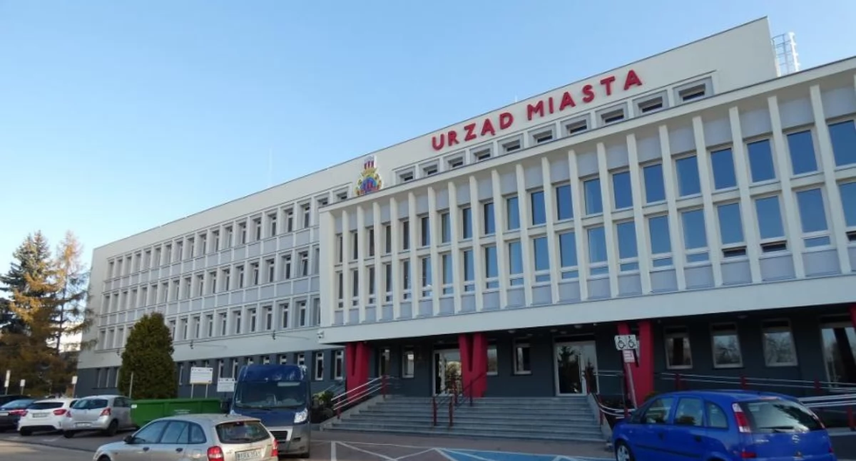 Na zdjęciu urząd miasta w Radomsku