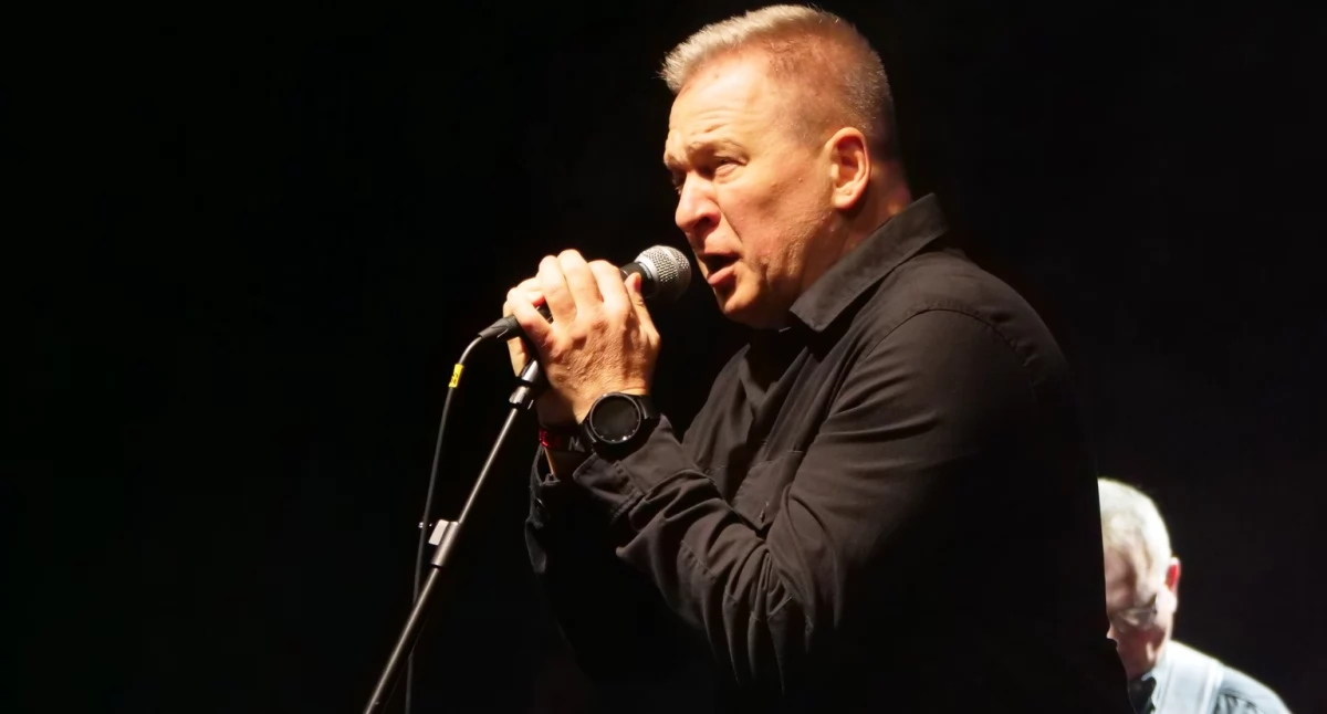Na zdjęciu: Krzysztof Zygma, frontman ATF2, fot. Facebook/MDK Radomsko