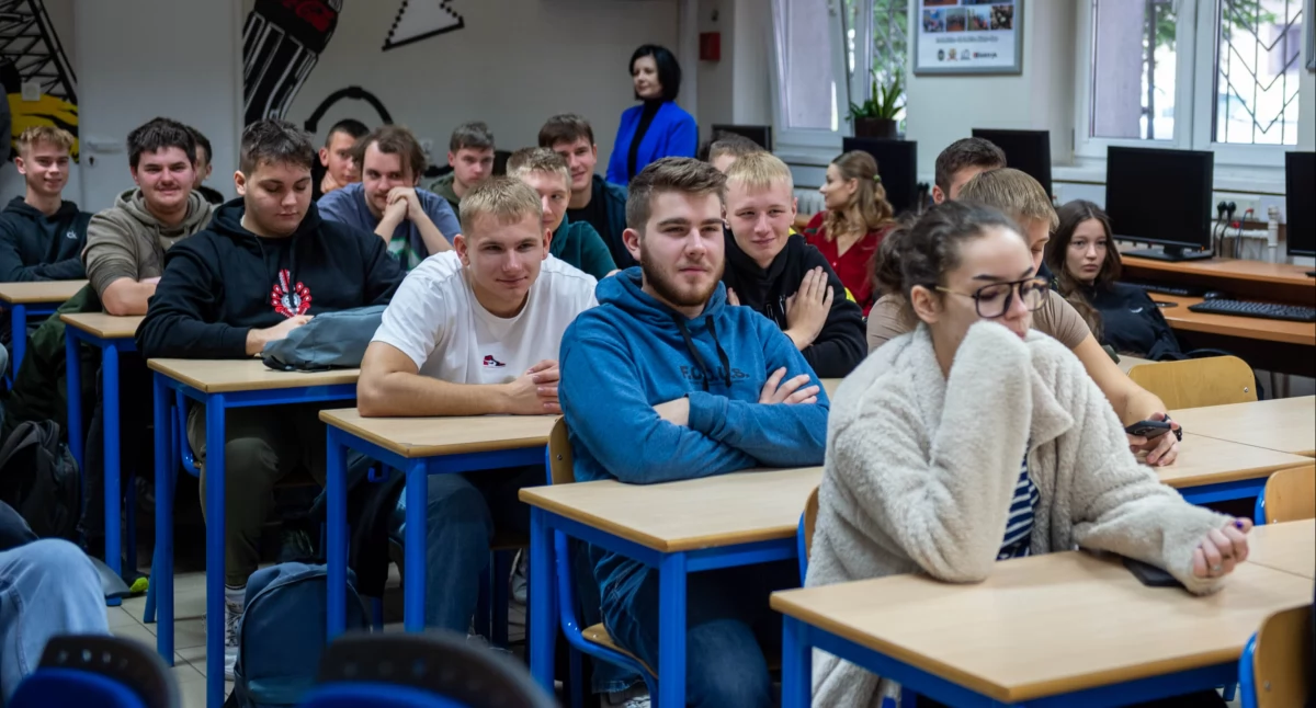 Na zdjęciu: Młodzież uczestnicząca w spotkaniach