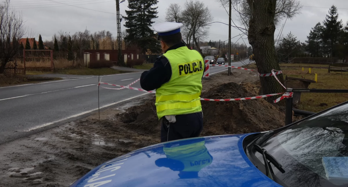 Na zdjęciu: Policjant
