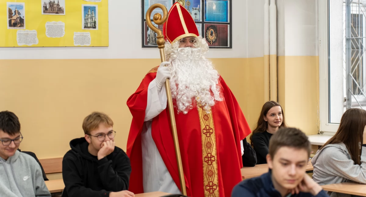 Na zdjęciu: Św. Mikołaj w Elektryku