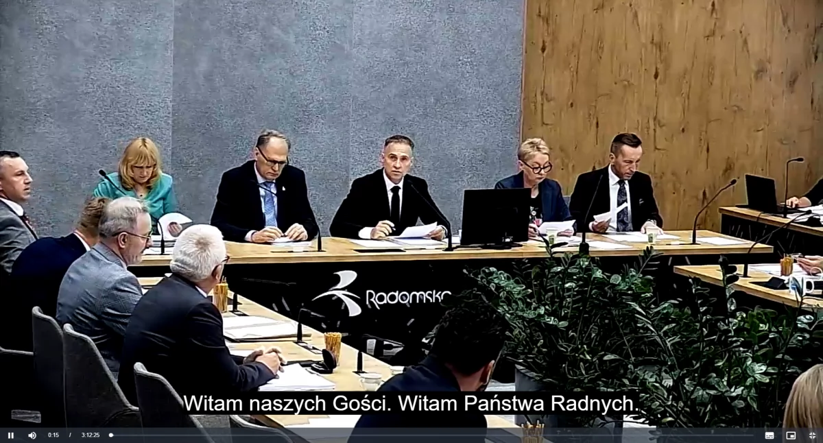 Na zdjęciu: O tej sesji Rady Miasta jeszcze długo będzie w Radomsku głośno
