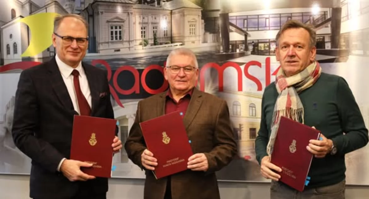Na zdjęciu: Jarosław Ferenc, Witold Świtkowski i Piotr Machalewski, fot. Facebook/UM Radomsko