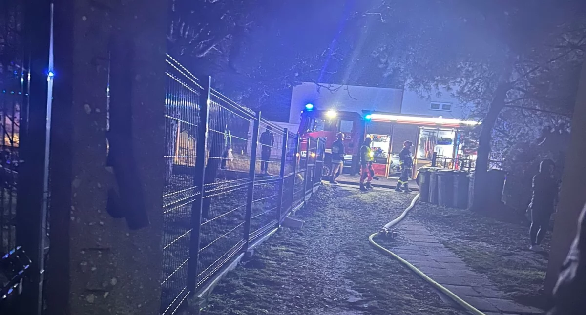 Na zdjęciu: Pożar gasiły cztery zastępy, fot. KP PSP Radomsko 