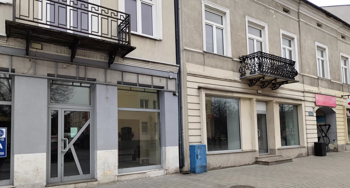 Na zdjęciu: W centrum jedna trzecia lokali jest do wynajęcia lub sprzedaży