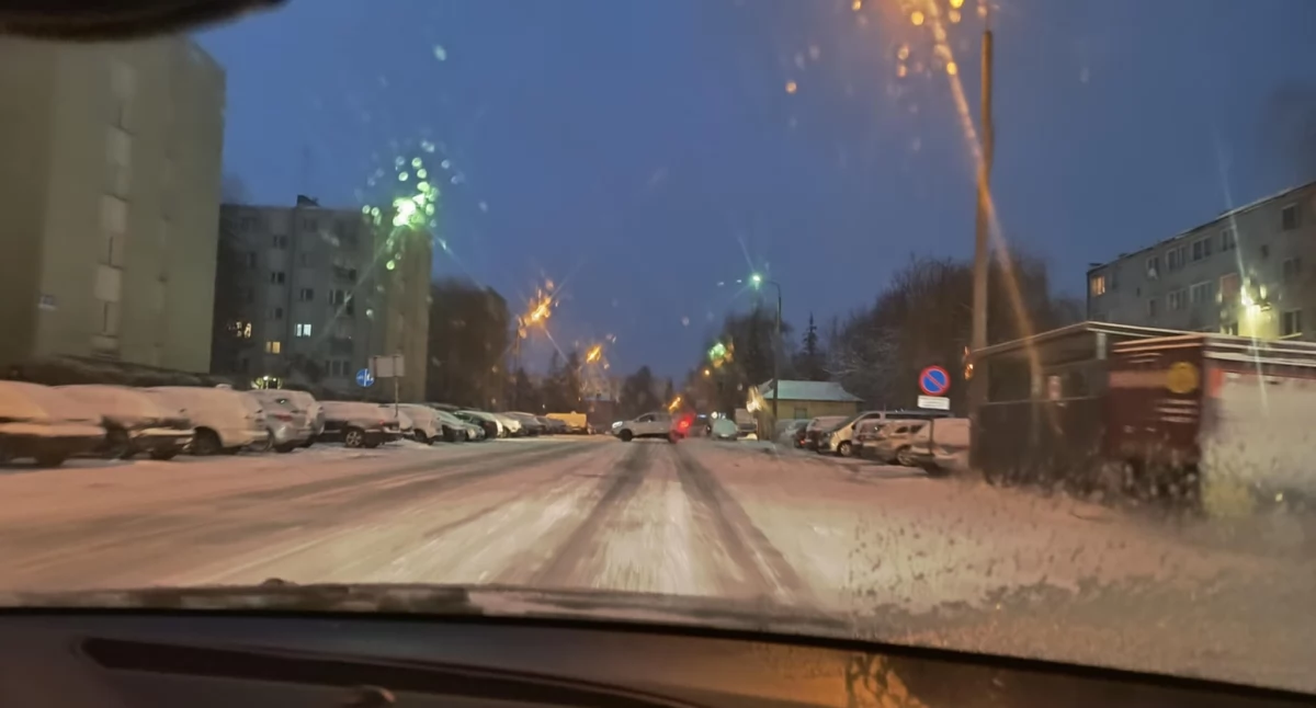 Na zdjęciu: Ulica Tysiąclecia, godzina 16.35, fot. Czytelnik